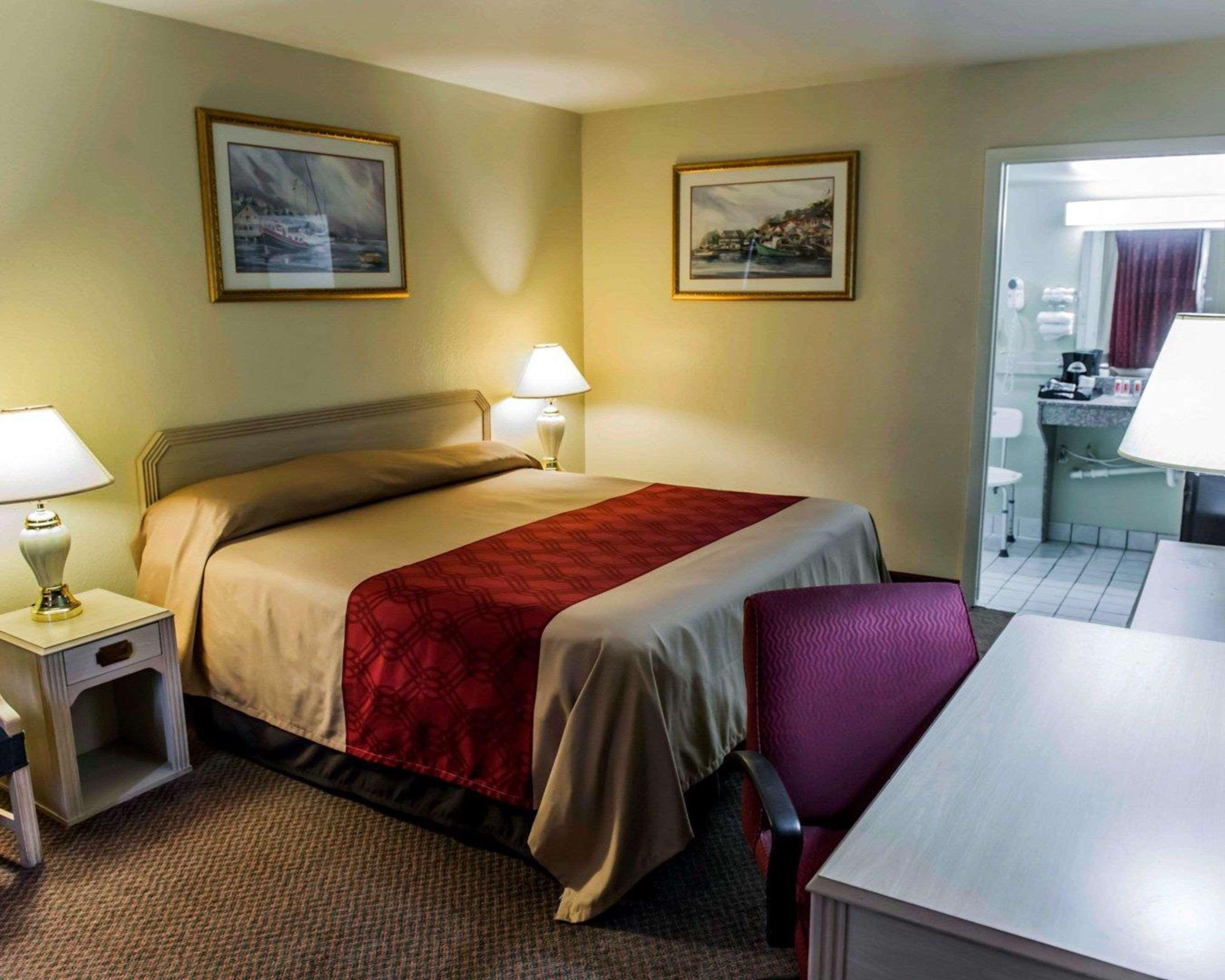 Econo Lodge Perry Εξωτερικό φωτογραφία