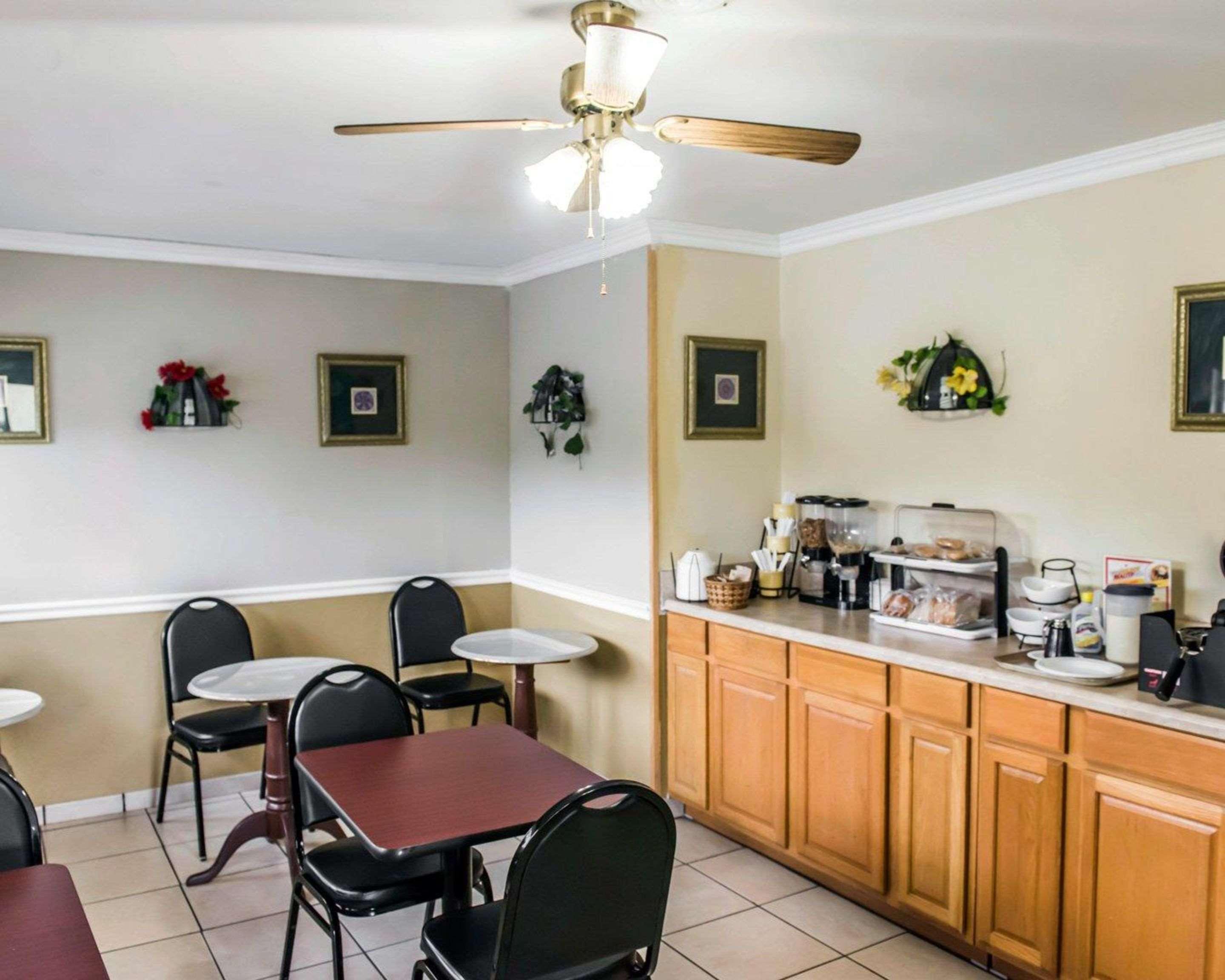Econo Lodge Perry Εξωτερικό φωτογραφία