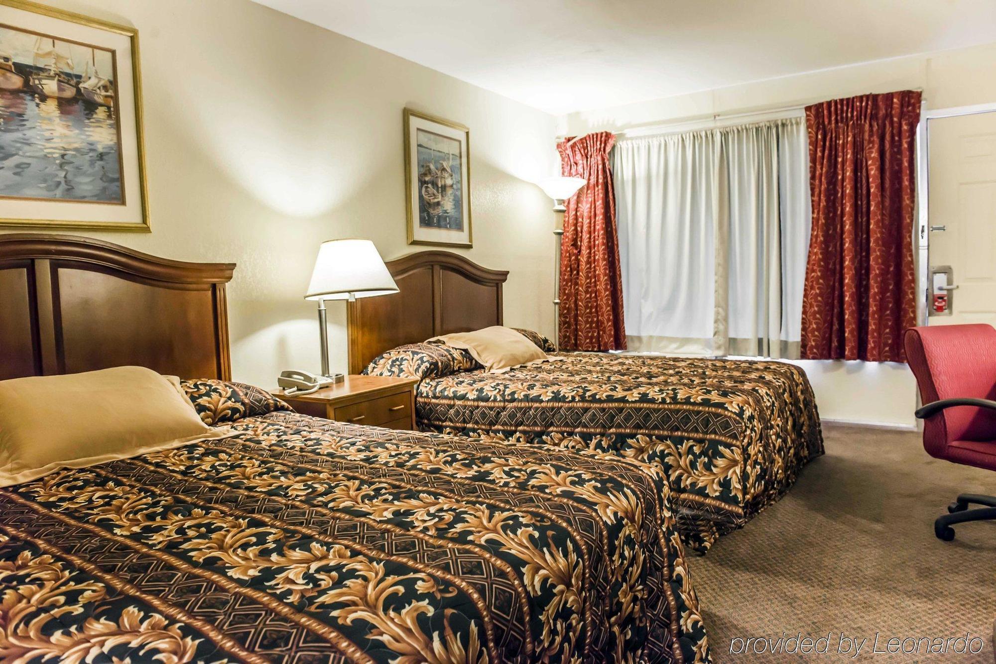 Econo Lodge Perry Εξωτερικό φωτογραφία